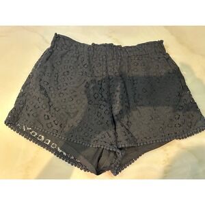 H&M black lace shorts‎ with pockets size 6